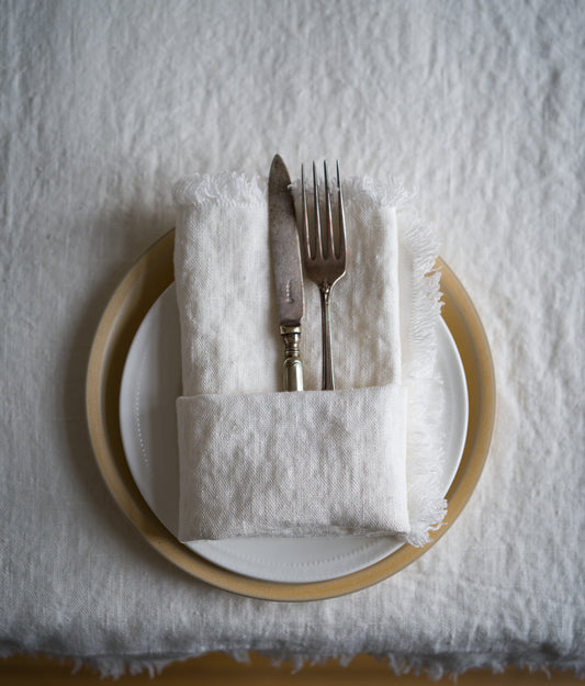 Servetėlė „Off White Terra Fringe“