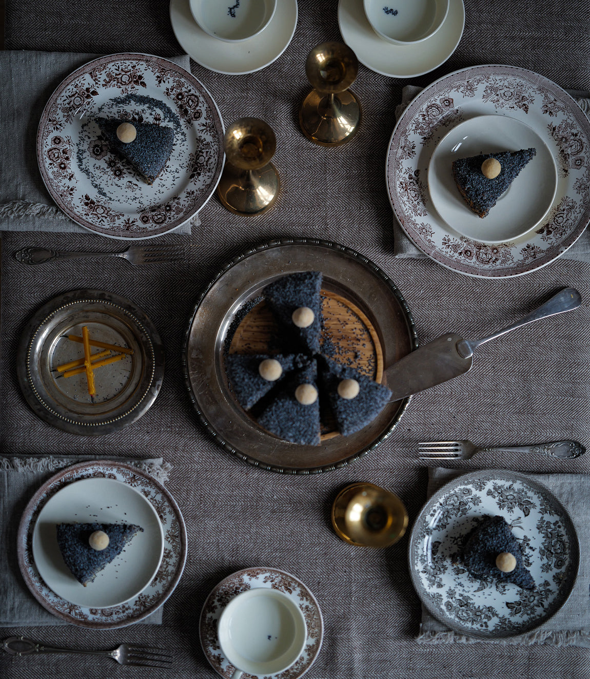 Linen Tablecloth Choco Natural Chevron