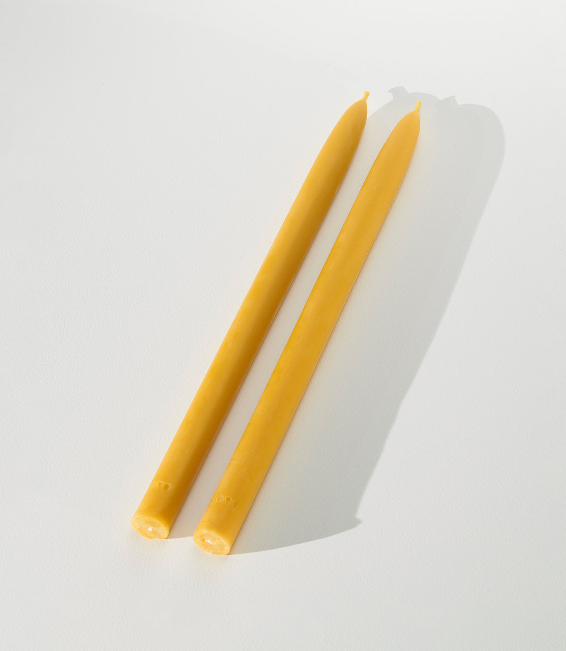 Classic Beeswax Tapers Long